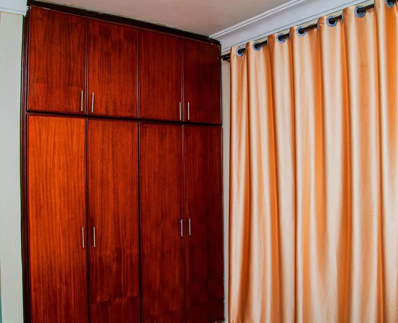 Apartament Flat In Kisaasi, Kampala
